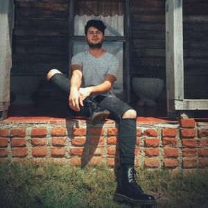 Meet your Posher, Sebas